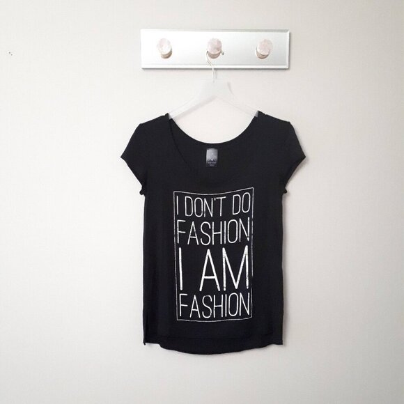 EUC Knit Riot black graphic text "I don't do fashion..." t-shirt, S - Picture 3 of 6